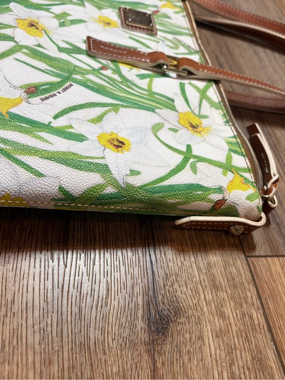 Dooney & Bourke Daffodil Botanical Garden Floral Large Zip Tote Bag